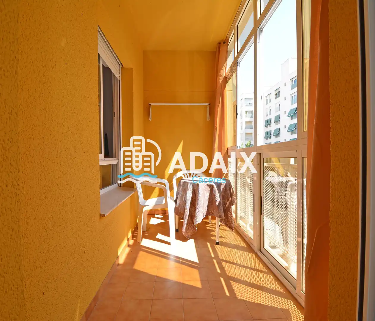 Flat with terrace to rent in Calle Suiza, imagen 7