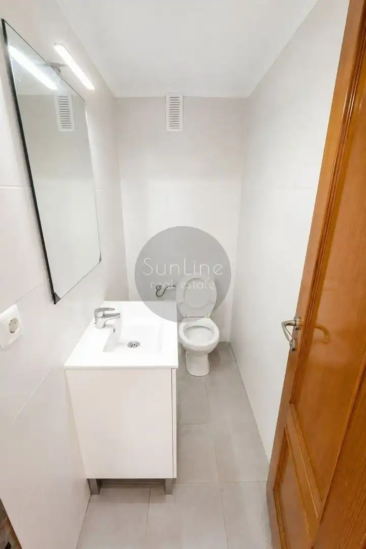 Bathroom of Flat for rent in Algirós