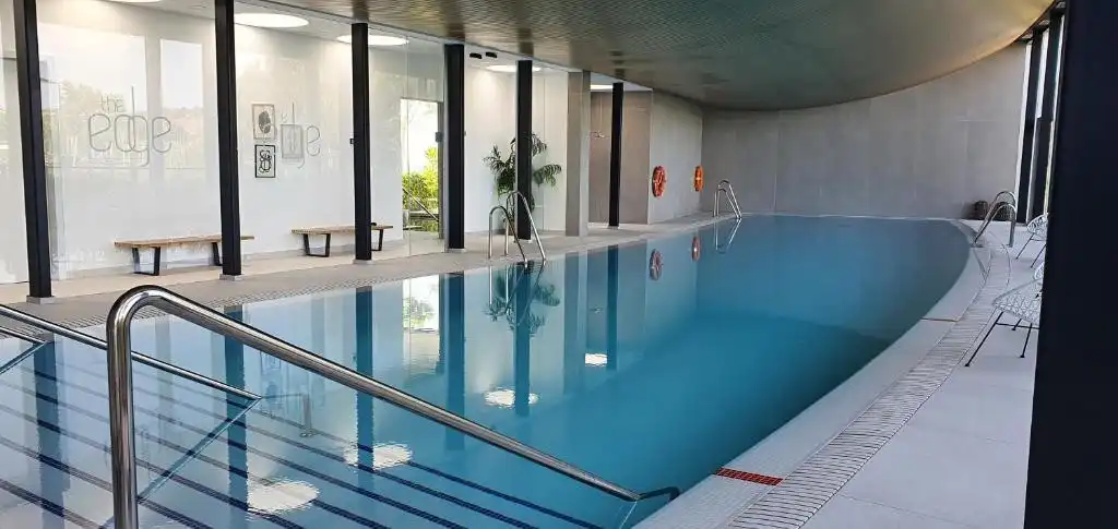 Swimming pool of Ground floor for sale in Estepona  with Air Conditioner, Private garden and Terrace