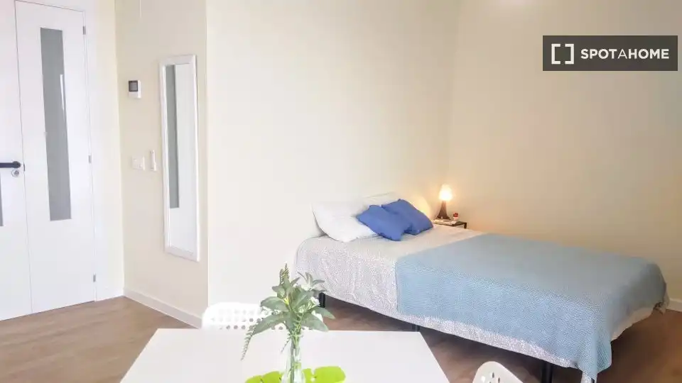 Bedroom of Flat for rent in Alfara del Patriarca  with Air Conditioner, Heating and Furnished