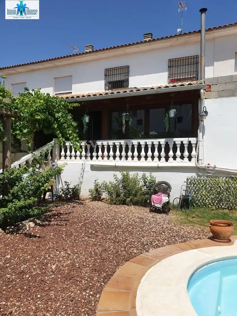 Jardí de Casa o xalet en venda en Motilleja amb Aire condicionat, Jardí privat i Terrassa
