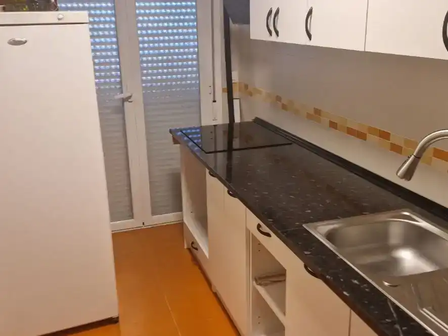 Küche von Wohnung zum Verkauf in Carmena mit Balkon