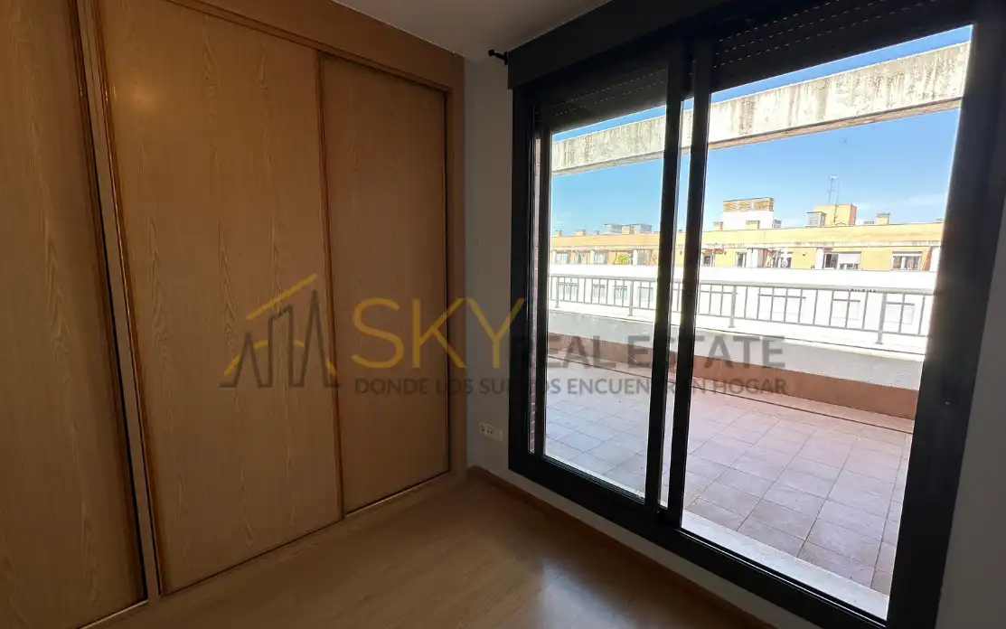 Bedroom of Attic for sale in Madrid  with Air Conditioner, Heating and Terrace