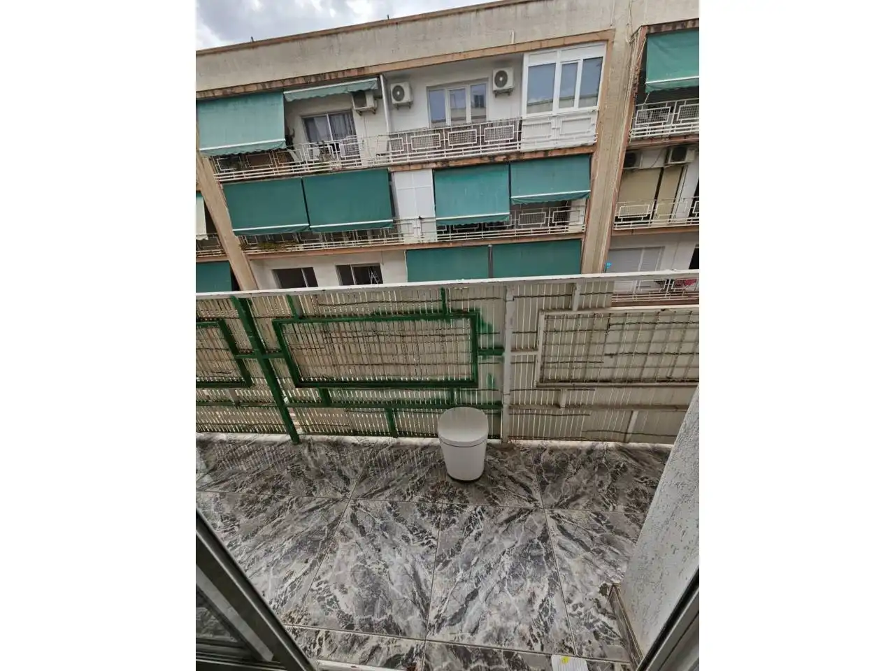 Terraza de Piso en venta en Alicante / Alacant con Terraza y Balcón