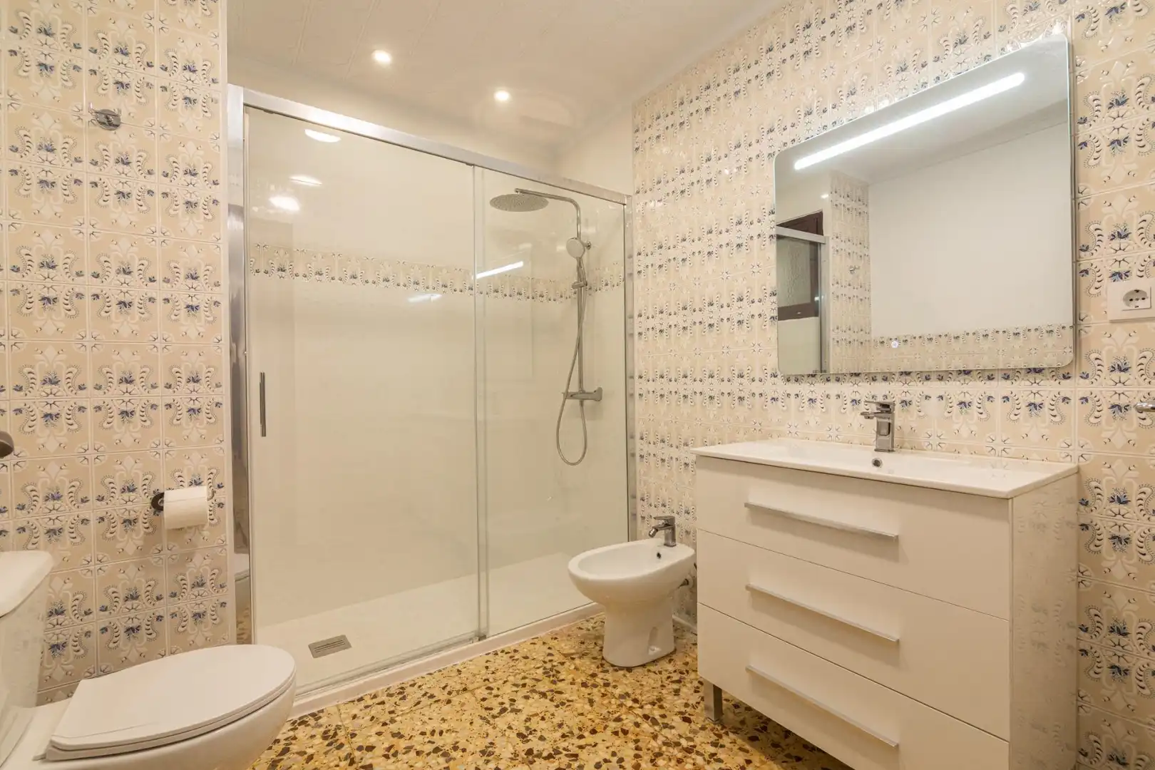 Baño de Piso de alquiler en Elche ciudad