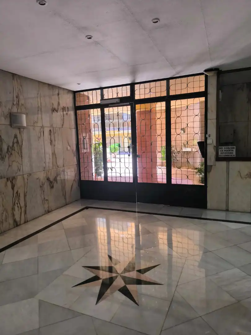 Wohnung zur Miete in Camino de Ronda, 212, Pajaritos