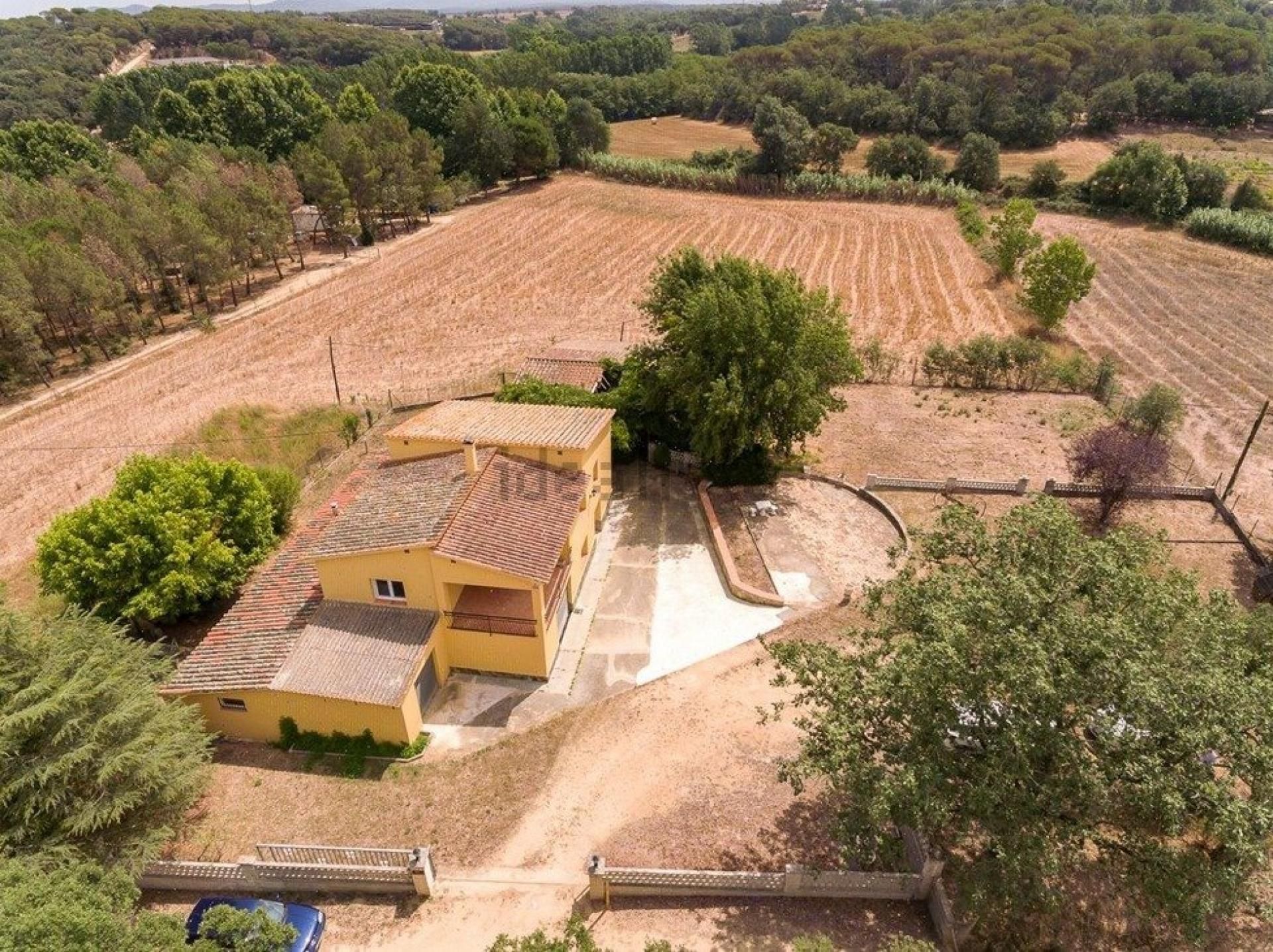 Finca rústica en venta en Maçanet de la Selva con Calefacción y Terraza