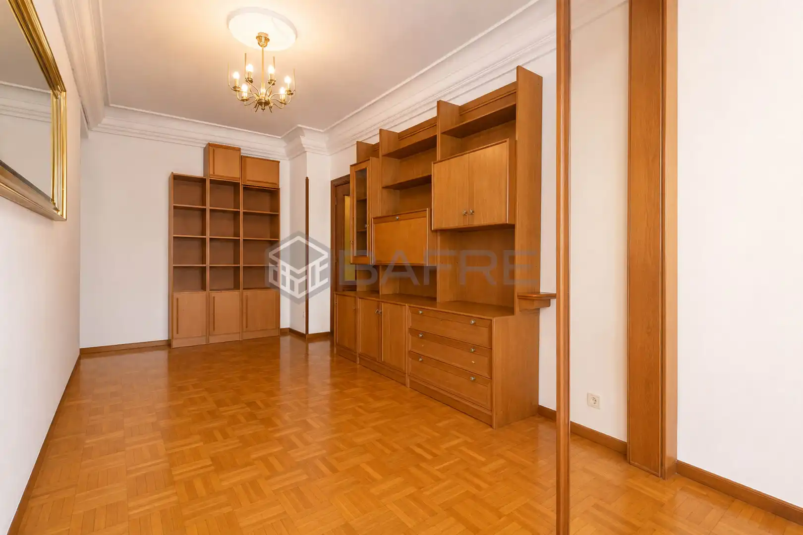 Sala d'estar de Pis en venda en Madrid amb Aire condicionat, Parquet i Terrassa