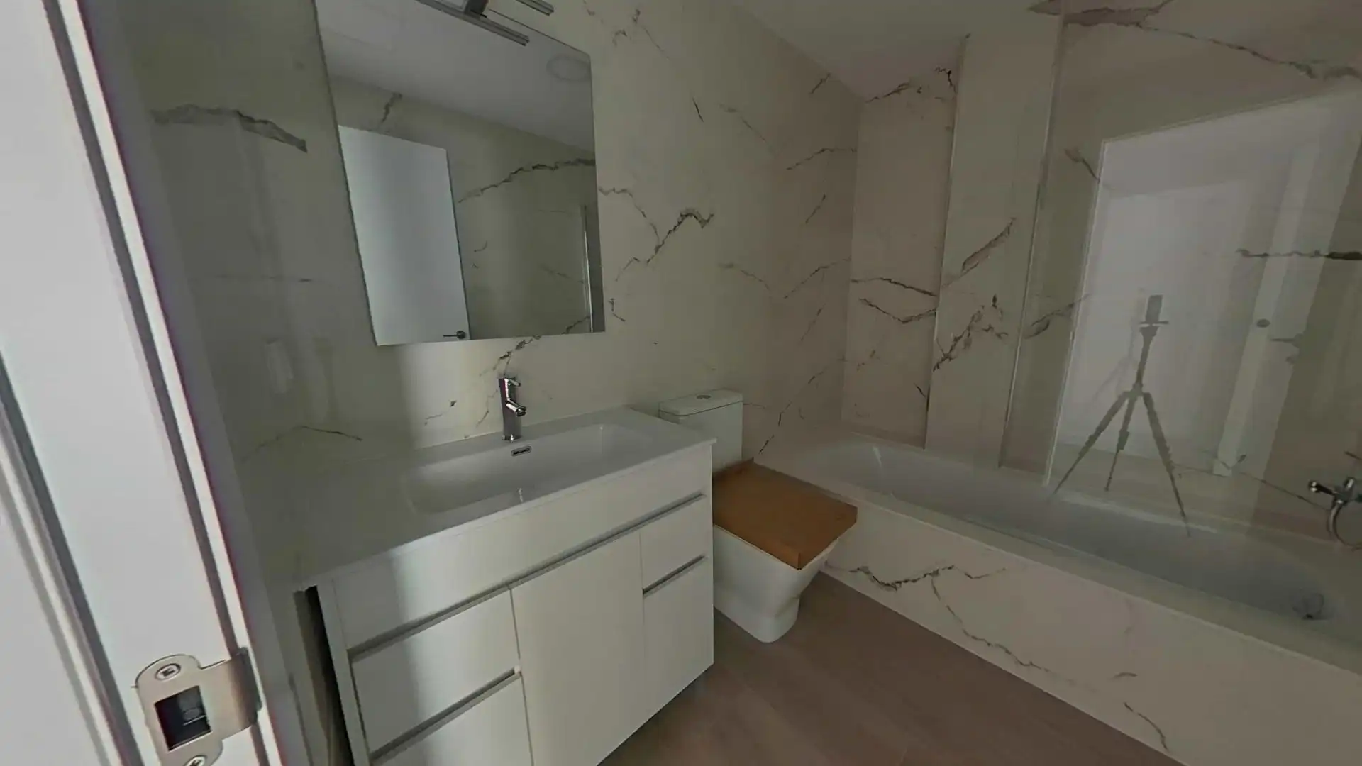 Bathroom of Flat for sale in Negreira  with Heating and Oven