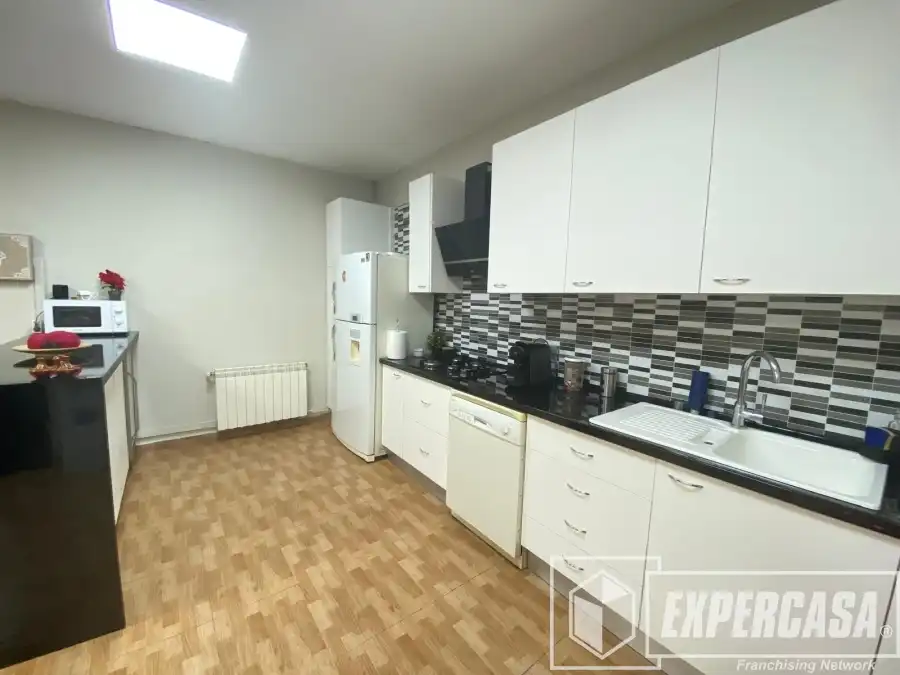 Kitchen of Houses for sale in Torrent  with Air Conditioner, Heating and Terrace