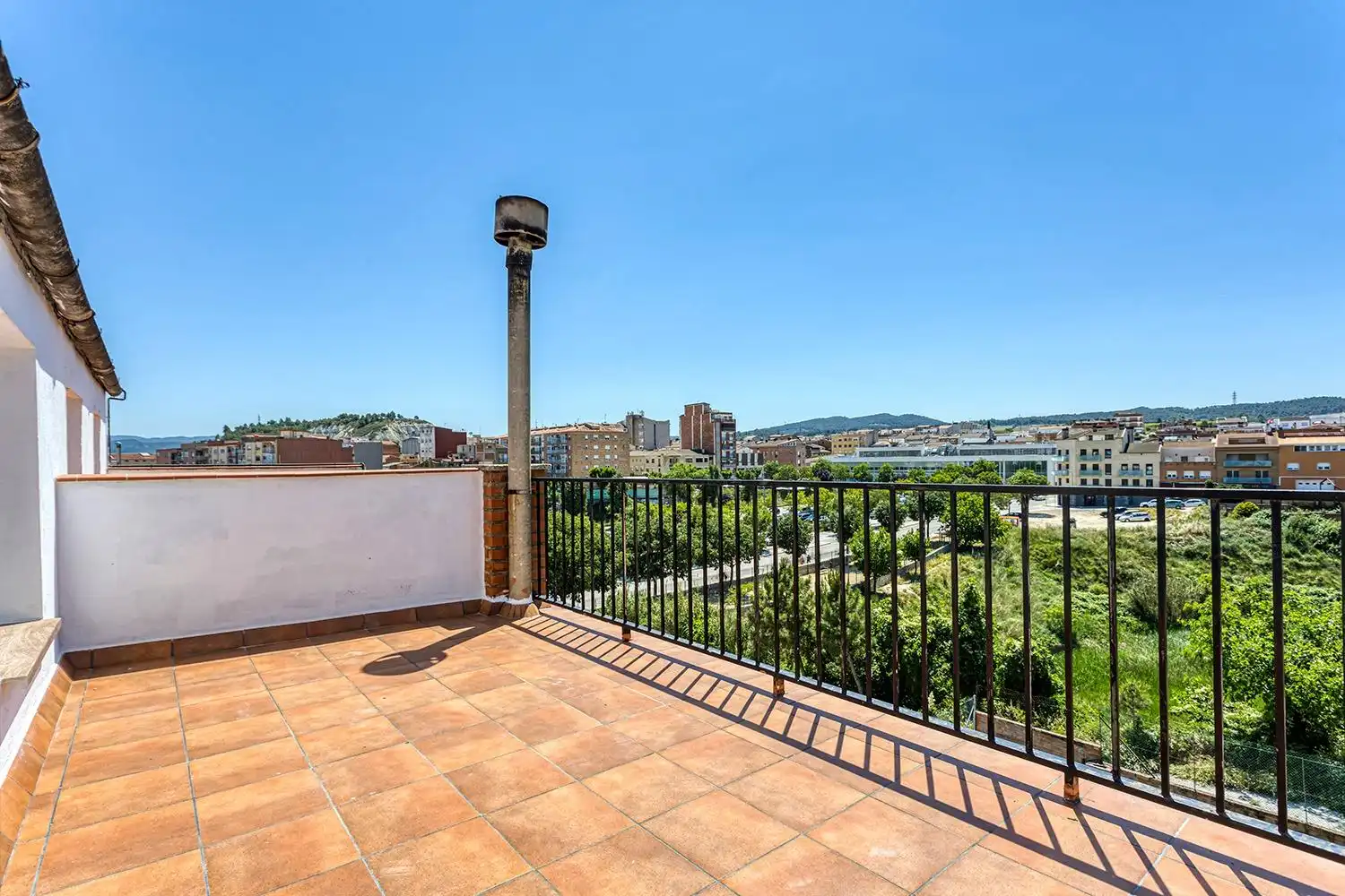 Terraza de Piso en venta en Santa Margarida de Montbui con Calefacción, Terraza y Trastero