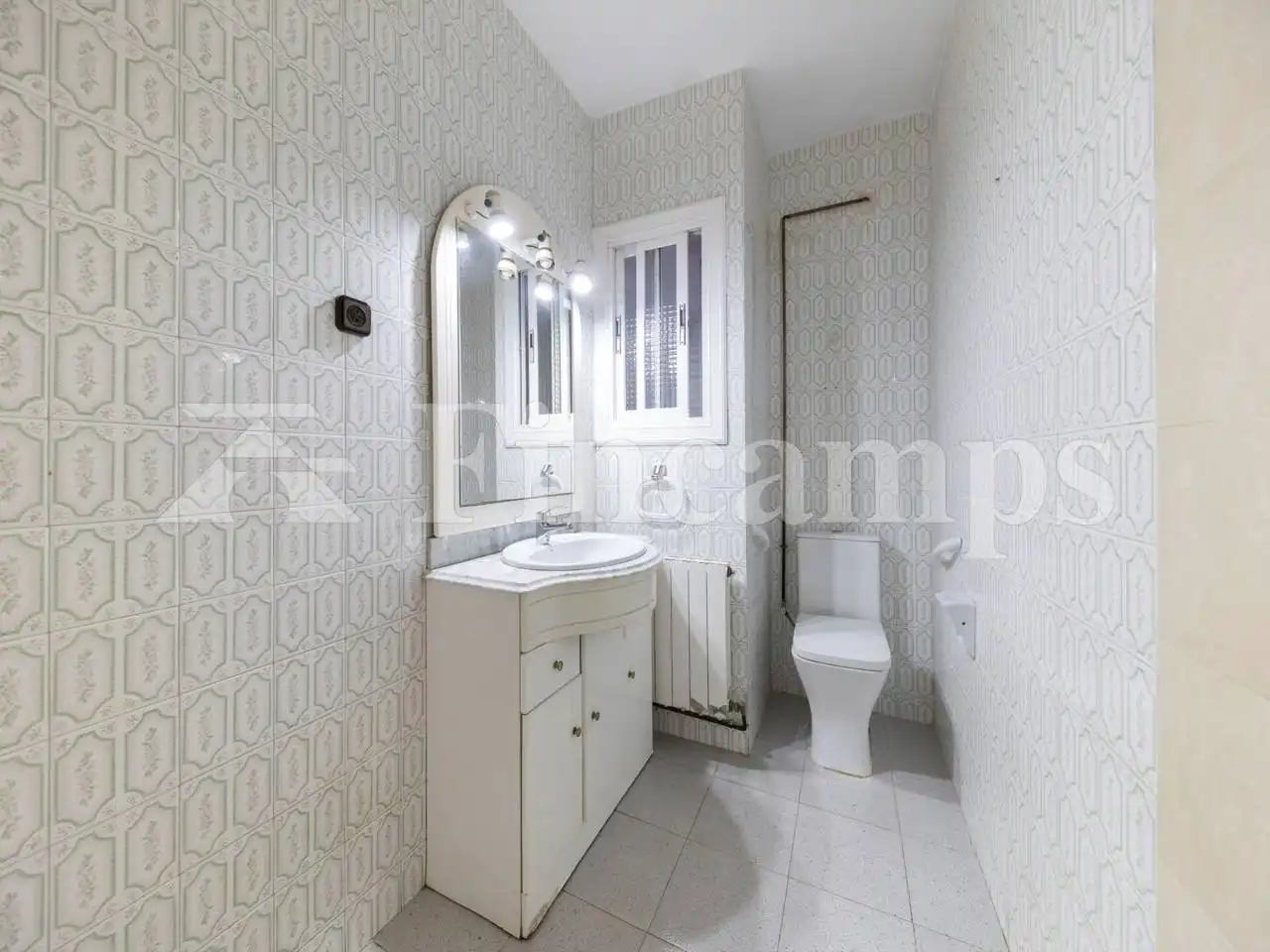 Bathroom of Flat for sale in Sabadell  with Heating and Balcony