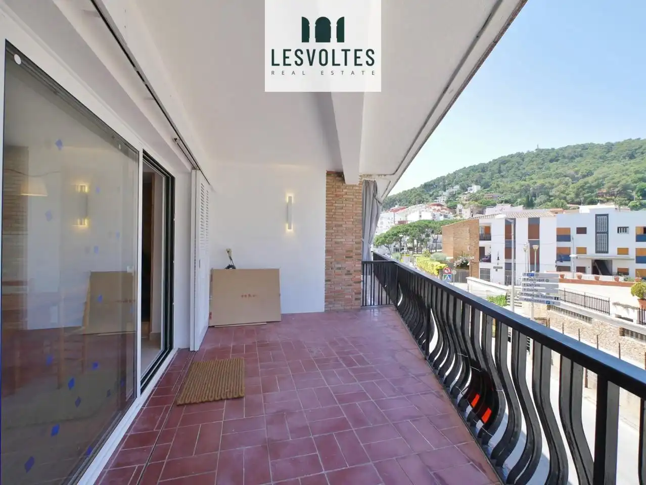 Vista exterior de Piso de alquiler en Palafrugell con Calefacción, Terraza y Amueblado