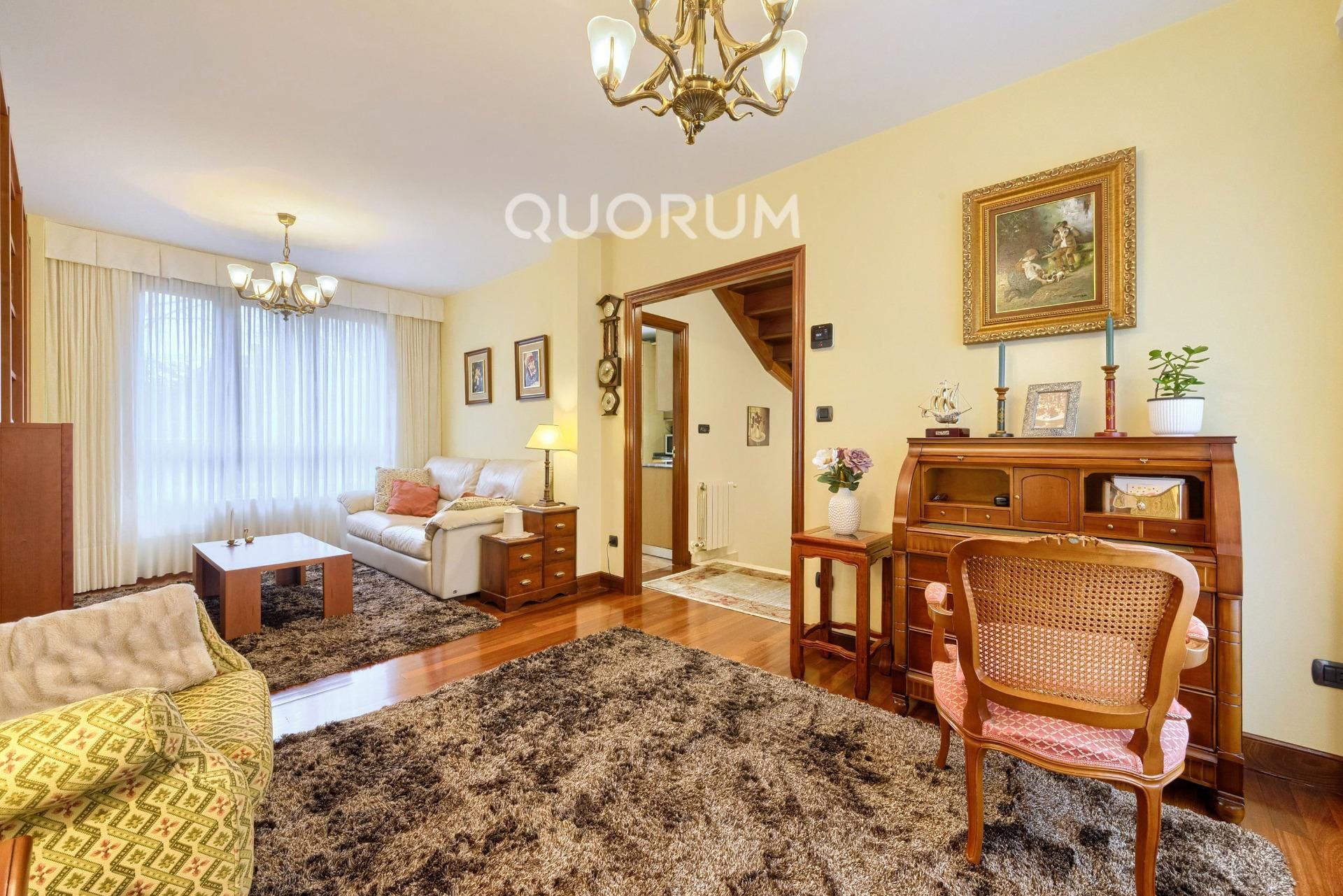 Sala de estar de Casa adosada en venta en Basauri  con Calefacción, Jardín privado y Terraza