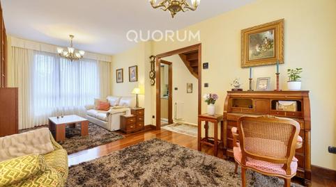 Foto 2 de Casa adosada en venta en San Miguel, Basauri