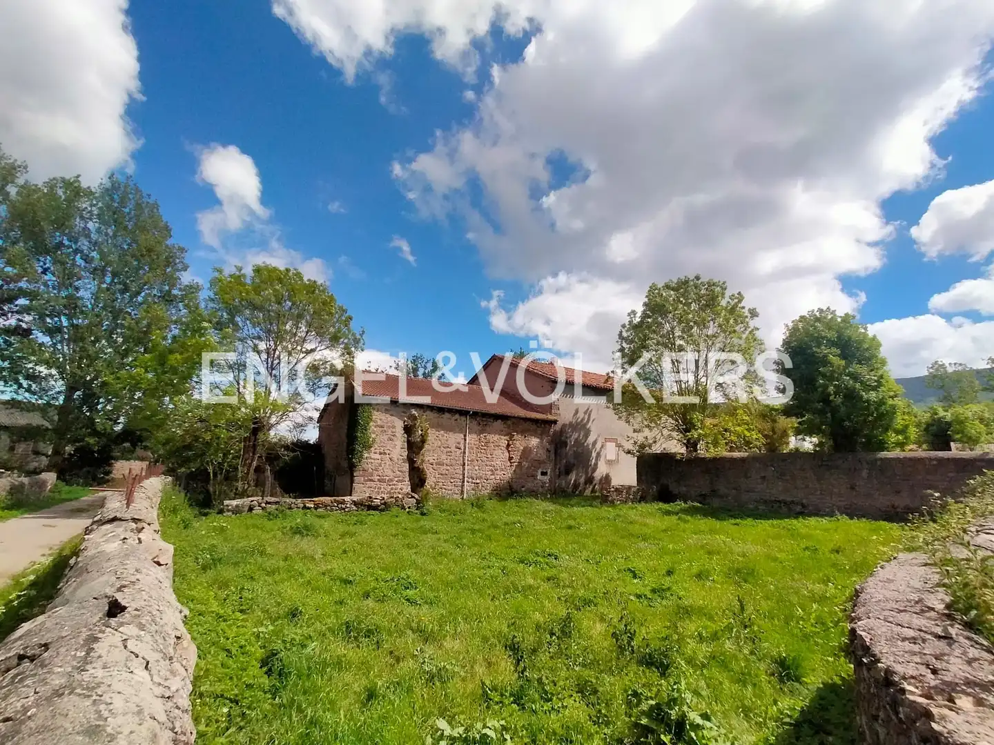 Houses for sale in Hermandad de Campoo de Suso  with Heating and Private garden