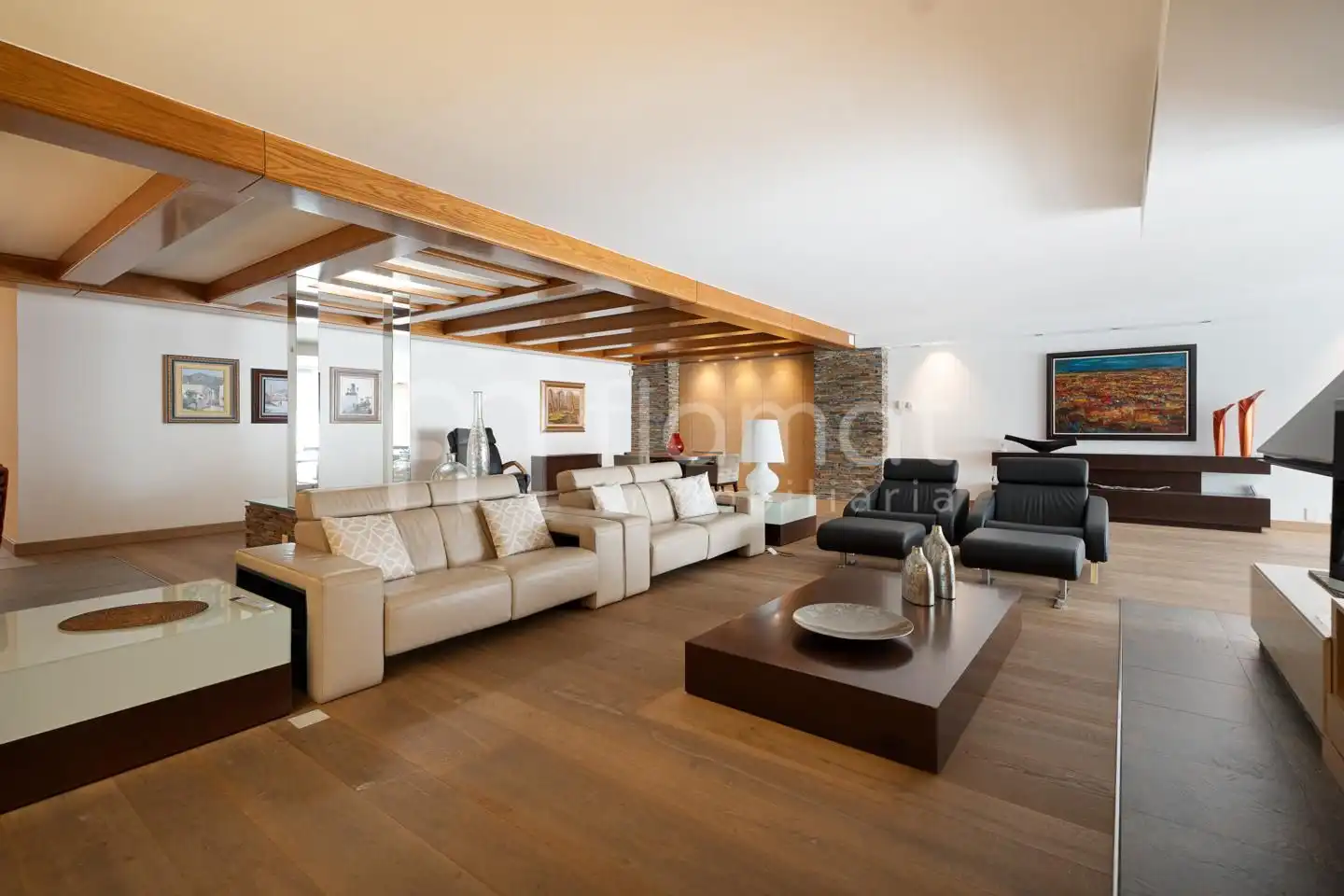 Sala d'estar de Casa o xalet en venda en Sabadell amb Piscina