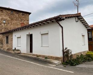 Vista exterior de Casa o xalet en venda en Molledo