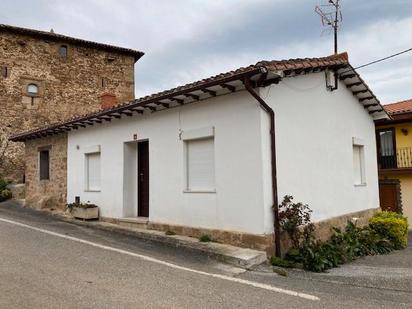 Vista exterior de Casa o xalet en venda en Molledo