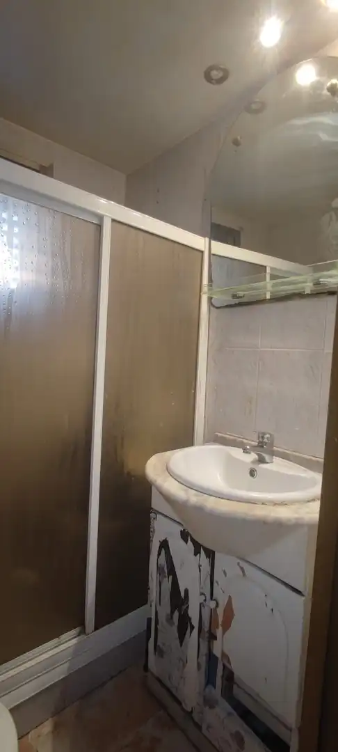 Bany de Pis en venda en Córdoba amb Aire condicionat