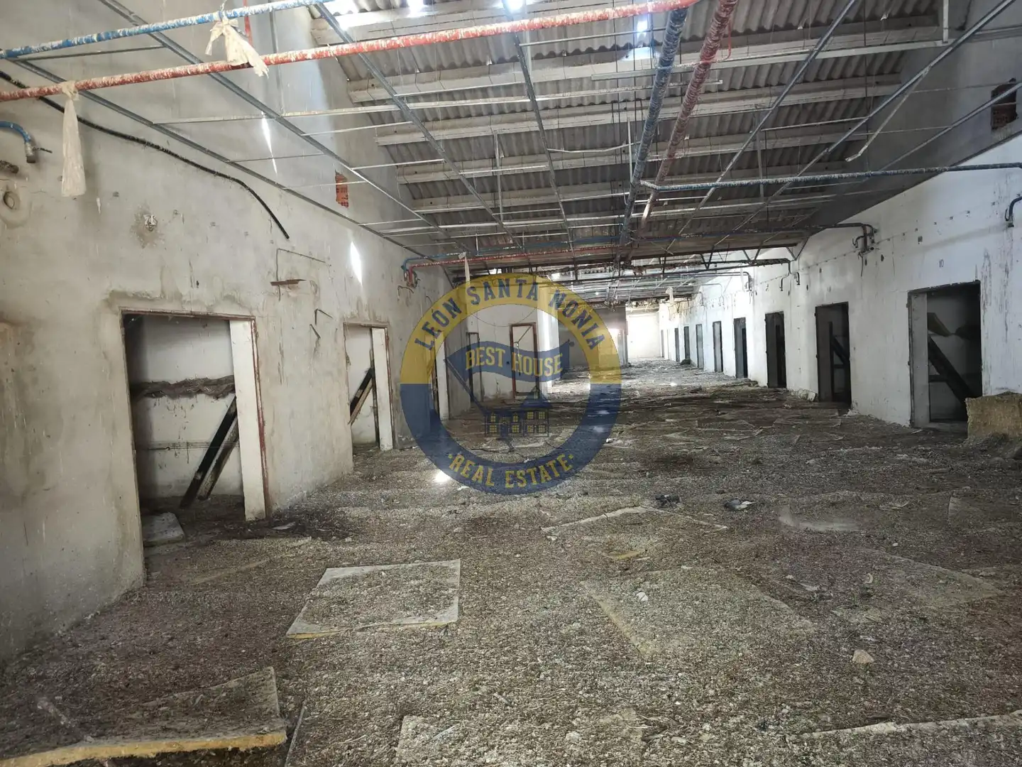 Nau industrial en venda a Riego de la Vega