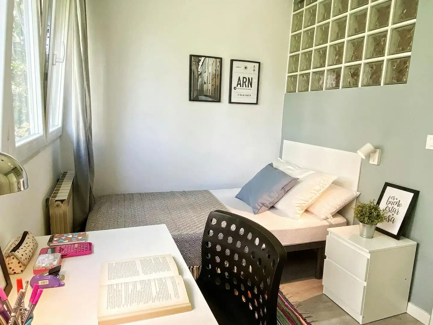 Habitación de Piso de alquiler en Madrid con Calefacción, Amueblado y Lavadora