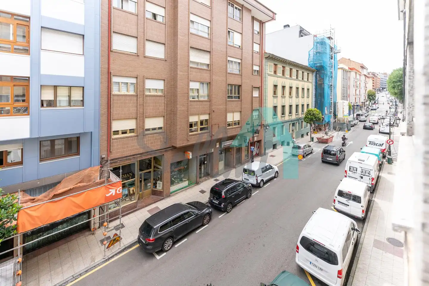 Vista exterior de Pis en venda en Oviedo  amb Calefacció, Parquet i Terrassa
