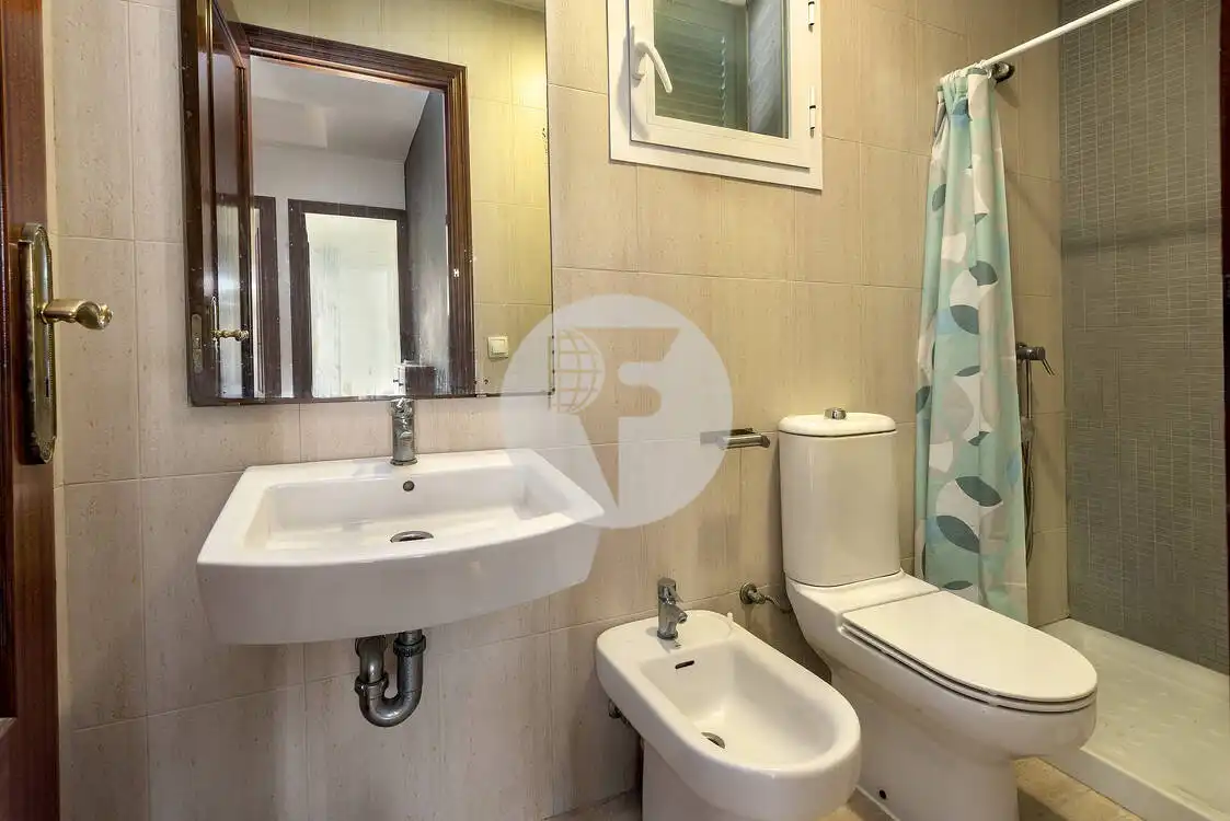 Badezimmer von Einfamilien-Reihenhaus zum Verkauf in Alcúdia mit Terrasse, Schwimmbad und Balkon