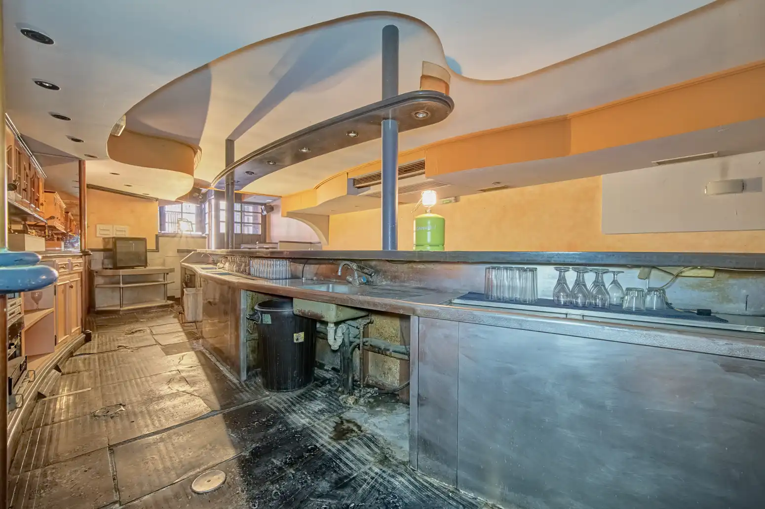 Kitchen of Commercial properties for sale in Puente la Reina / Gares  with Furnished