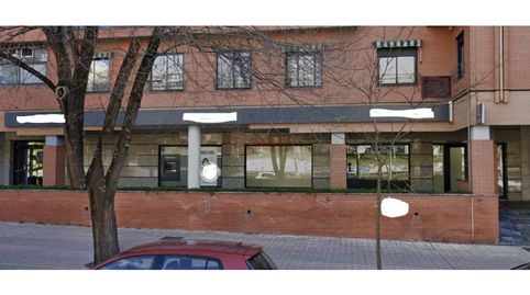 Amplio Local Comercial de 154 m con Gran Escaparate en Plena Avenida de Alemania., imatge 3