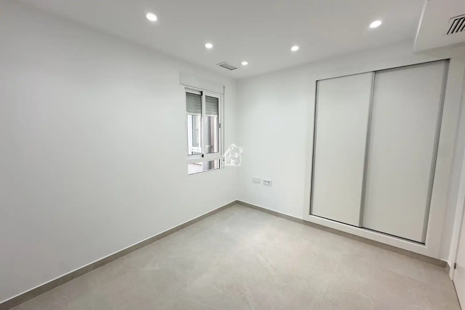 Habitación de Apartamento en venta en Benejúzar con Aire acondicionado, Terraza y Horno