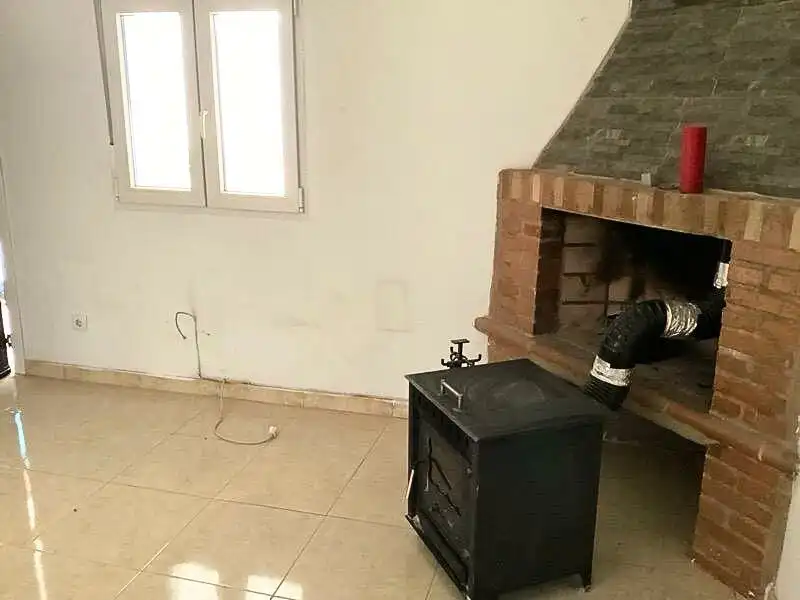 Sala d'estar de Finca rústica en venda en Munébrega amb Aire condicionat, Calefacció i Terrassa