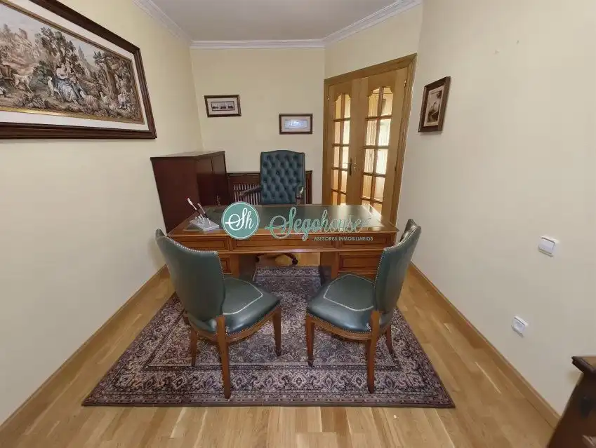 Wohnung zur Miete in Segovia mit Heizung, Parkett und Möbliert