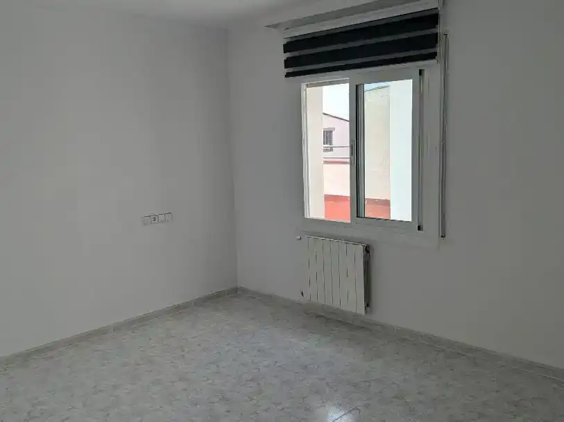 Schlafzimmer von Wohnung zum Verkauf in Roses mit Balkon