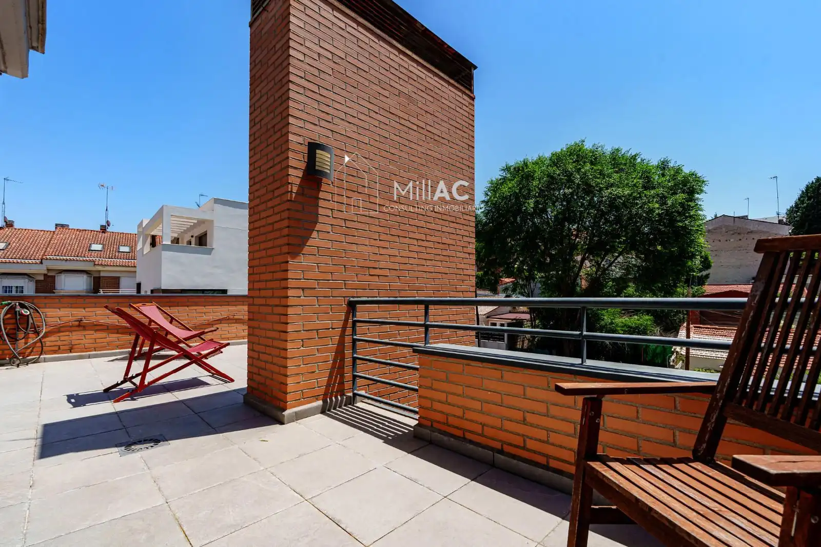 Terraza de Casa adosada en venta en Madrid con Aire acondicionado, Calefacción y Jardín privado
