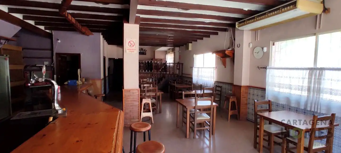 Commercial properties for rent in Cartagena  with Air Conditioner and Furnished