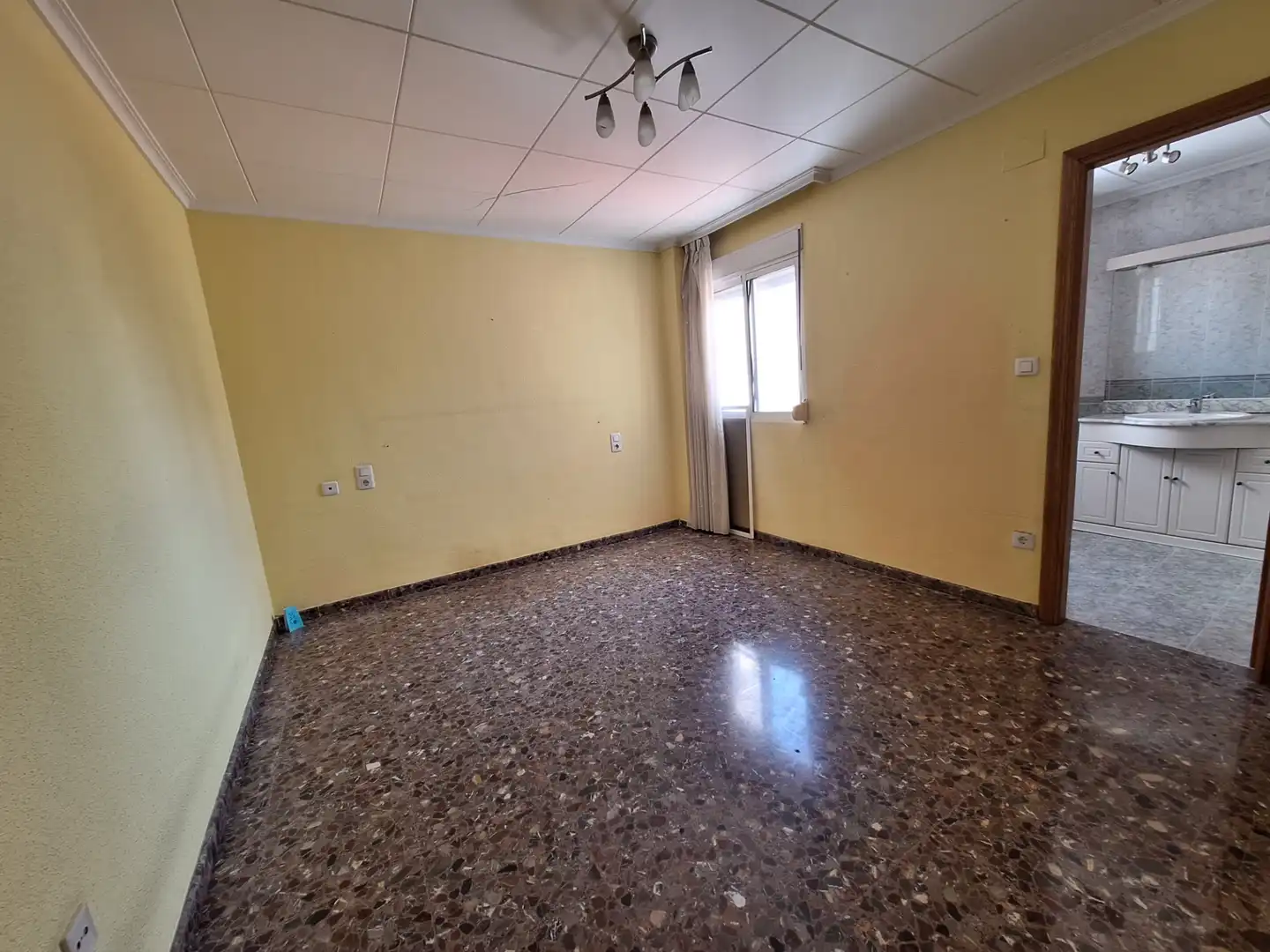 Flat for sale in Sueca  with Air Conditioner and Storage room