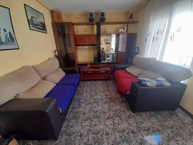 Piso en Venta en Calle Pardo Bazán en El Poblado - Abulagar