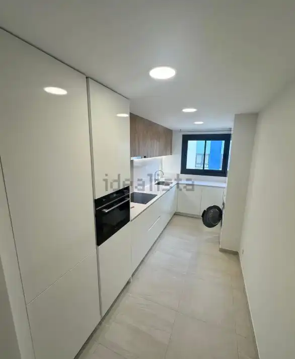 Cuina de Apartament en venda en Alicante / Alacant amb Aire condicionat, Calefacció i Terrassa