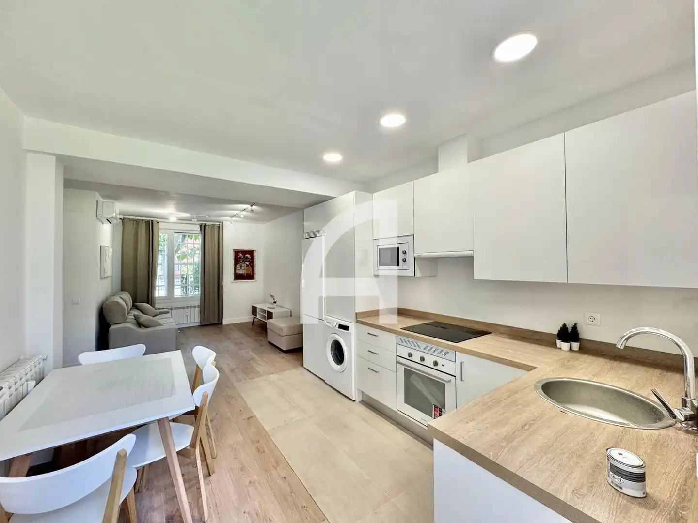 Kitchen of Flat for rent in Madrid  with Air Conditioner, Heating and Furnished