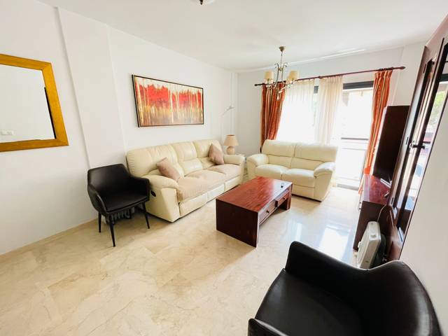 Piso en Alquiler en Calle Hurtado de Mendoza en Conde de Ureña