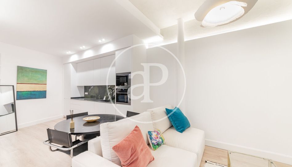 Piso de alquiler en C. del Prado, Cortes - Huertas - Imagen 3