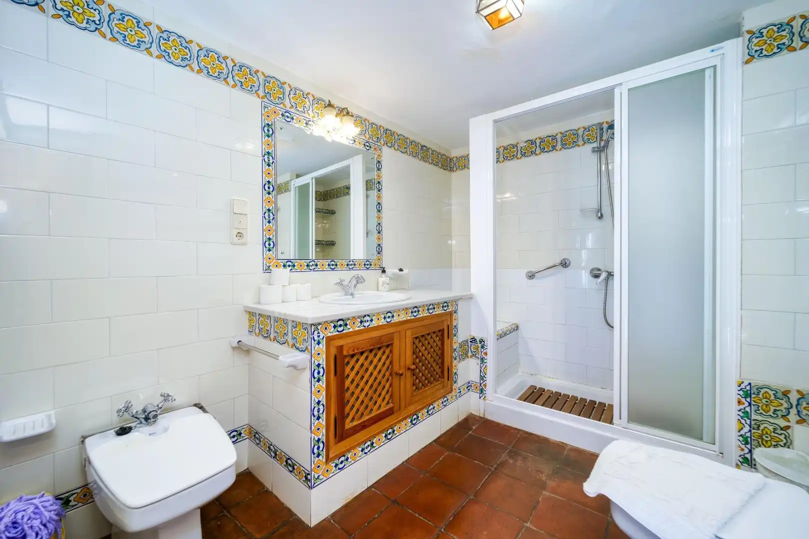 Baño de Casa o chalet en venta en Granada con Aire acondicionado, Calefacción y Jardín privado