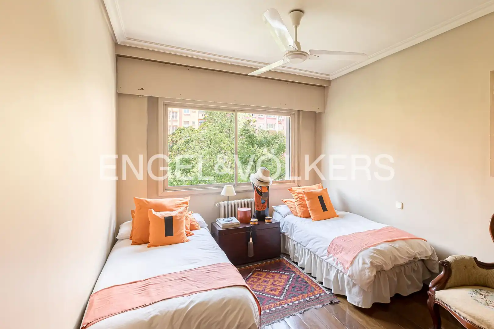 Bedroom of Flat for sale in Madrid  with Air Conditioner, Heating and Private garden