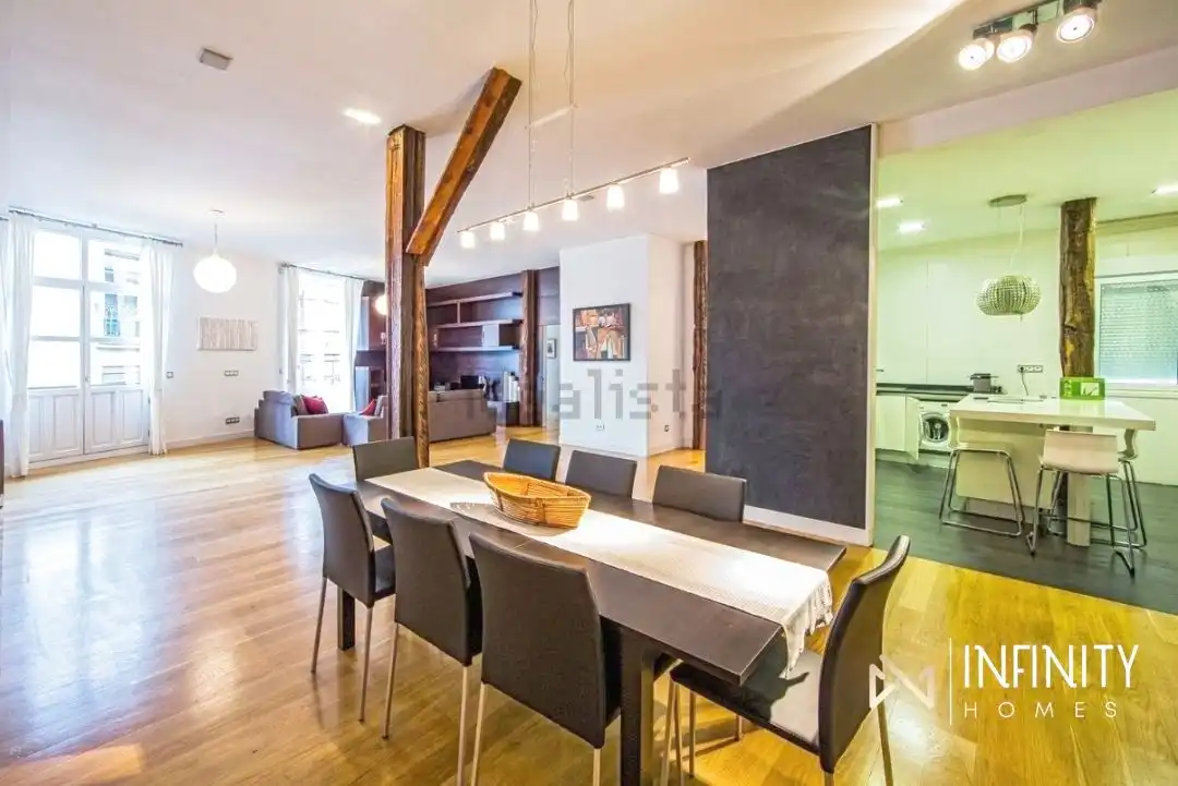 Comedor de Piso de alquiler en Bilbao  con Calefacción y Balcón
