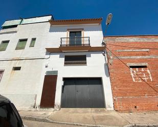 Vista exterior de Casa o xalet en venda en Miajadas amb Balcó