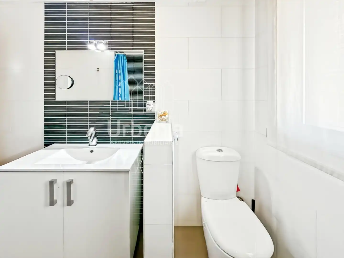 Bany de Casa o xalet en venda en Lliçà de Vall amb Aire condicionat, Terrassa i Piscina