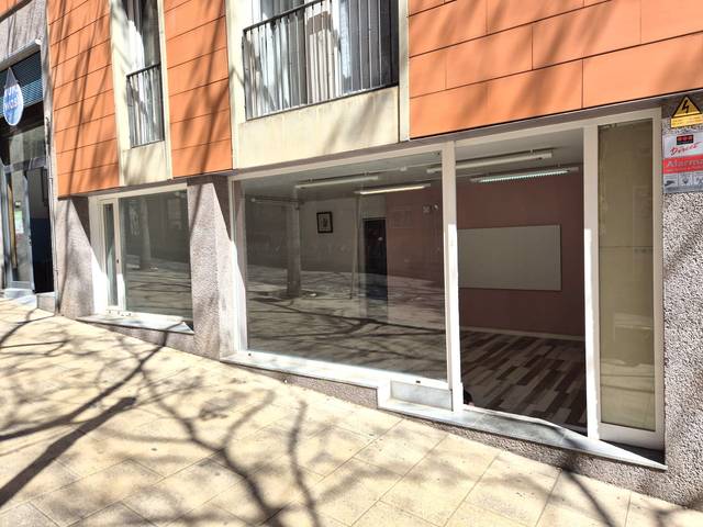 Local comercial en Venta en d'Aneto, 26 en El Turó de la Peira