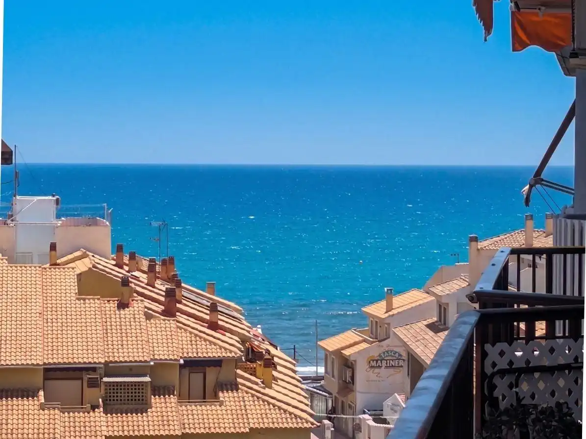 Vista exterior de Pis en venda en El Campello