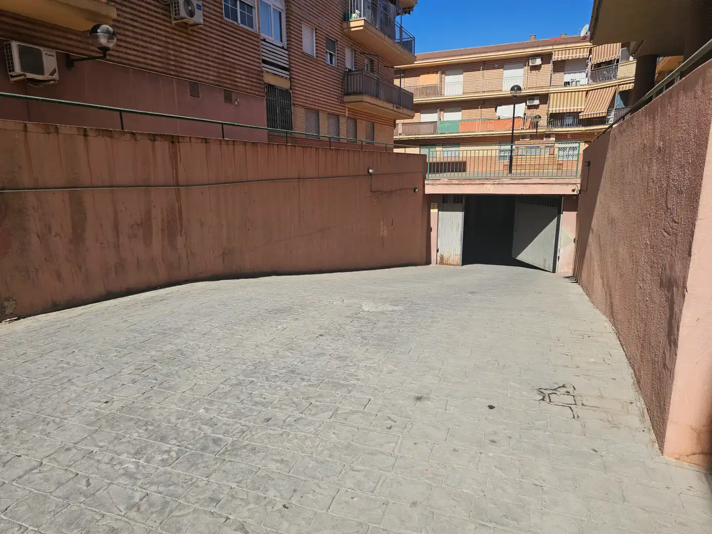 Aparcament de Pis en venda en Santa Fe amb Terrassa i Balcó